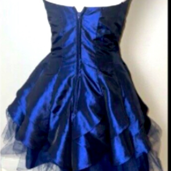 Jolie sweet heart dress. - Picture 2 of 5